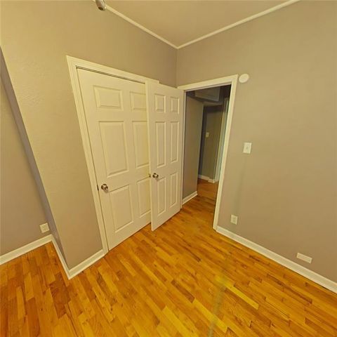 36 Logan Street, Leavenworth, KS 66048