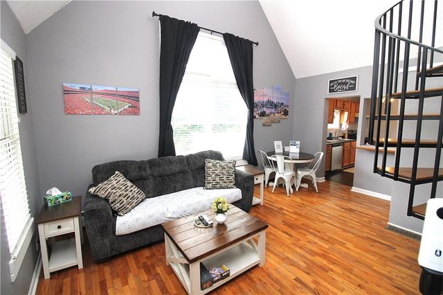 36 Logan Street, Leavenworth, KS 66048