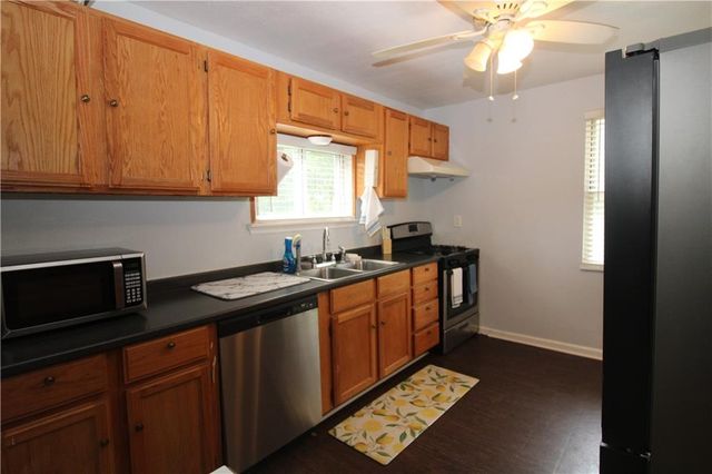 36 Logan Street, Leavenworth, KS 66048