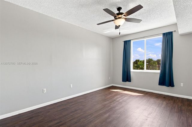 6976 SW 39th Street G304, Davie, FL 33314