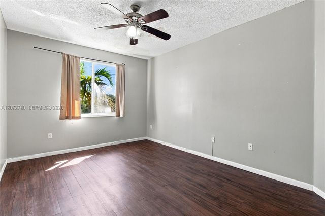 6976 SW 39th Street G304, Davie, FL 33314