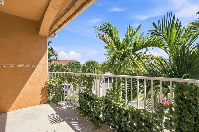 6976 SW 39th Street G304, Davie, FL 33314