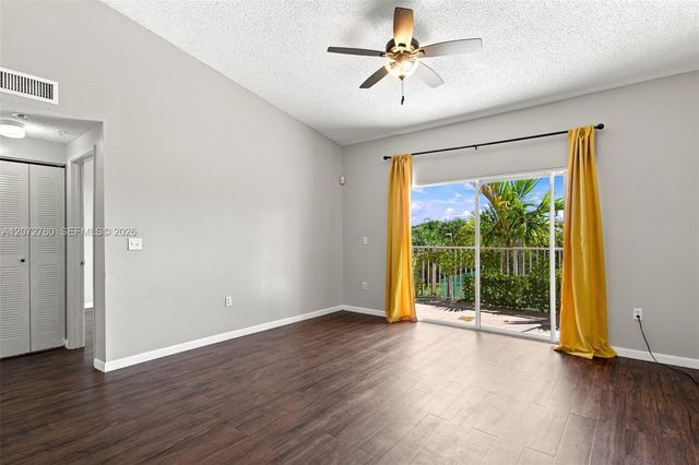 6976 SW 39th Street G304, Davie, FL 33314