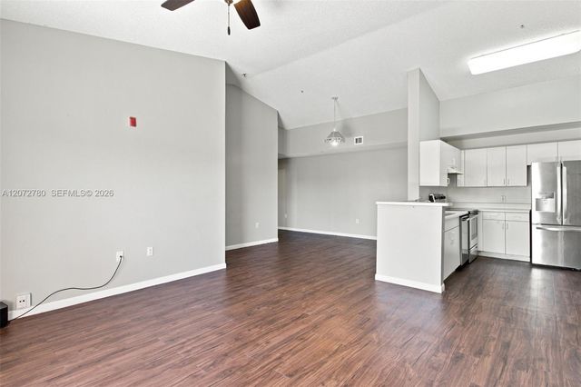 6976 SW 39th Street G304, Davie, FL 33314