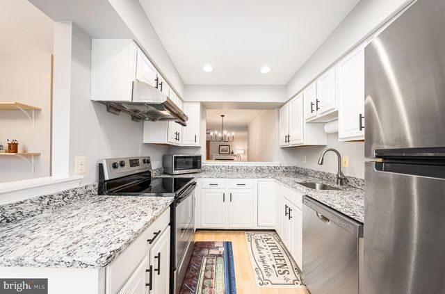 7729 MARSHALL HEIGHTS CT, Falls Church, VA 22043