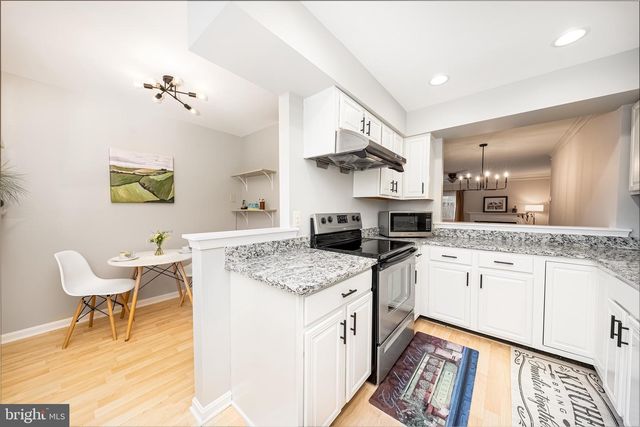 7729 MARSHALL HEIGHTS CT, Falls Church, VA 22043