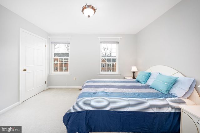 7729 MARSHALL HEIGHTS CT, Falls Church, VA 22043