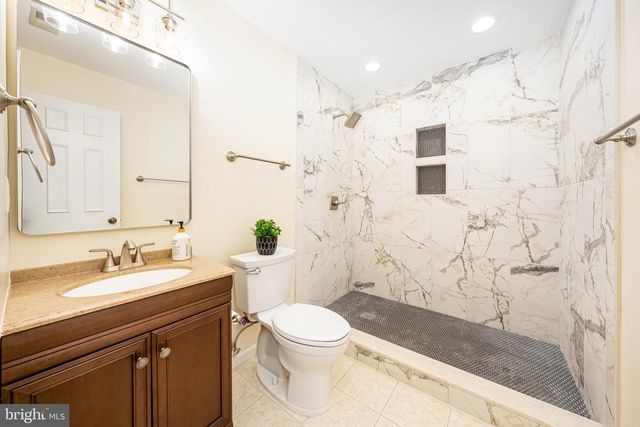 7729 MARSHALL HEIGHTS CT, Falls Church, VA 22043