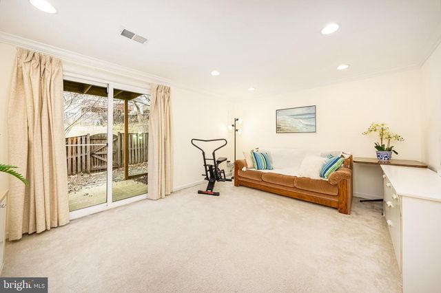 7729 MARSHALL HEIGHTS CT, Falls Church, VA 22043