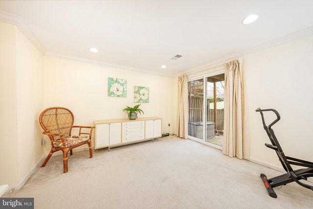 7729 MARSHALL HEIGHTS CT, Falls Church, VA 22043