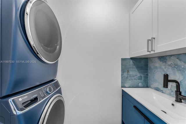 9030 SW 162nd St 0, Palmetto Bay, FL 33157