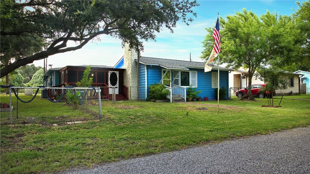 1934 Elizabeth St, Ingleside, TX 78362 — exterior