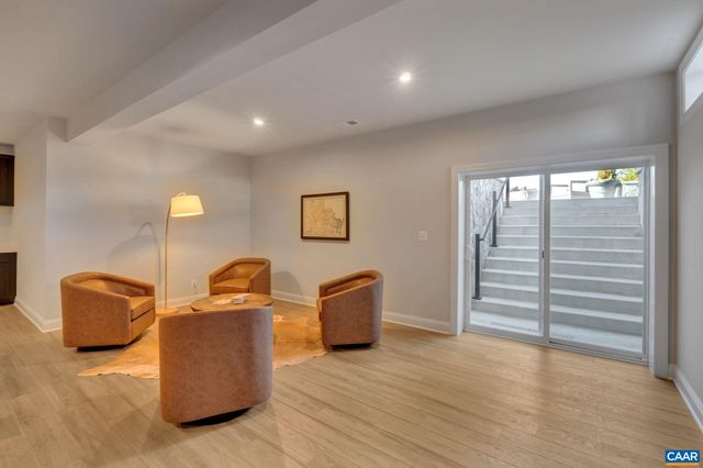 16 RED PINE DR, Zion Crossroads, VA 22942