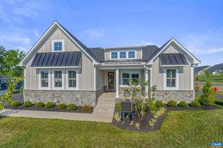 16 RED PINE DR, Zion Crossroads, VA 22942