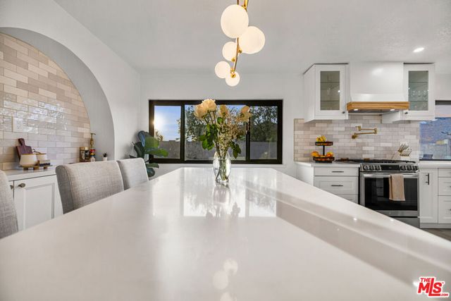 2313 Rynerson Court, Simi Valley, CA 93065