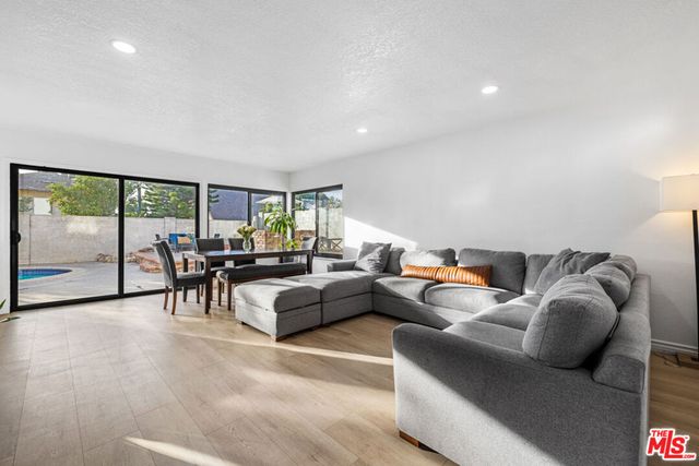 2313 Rynerson Court, Simi Valley, CA 93065