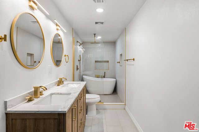 2313 Rynerson Court, Simi Valley, CA 93065