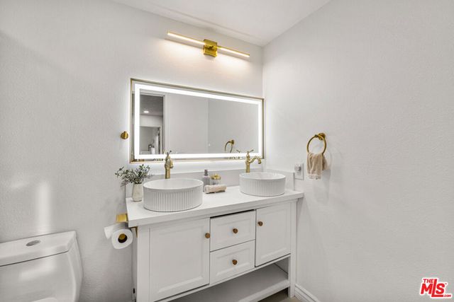 2313 Rynerson Court, Simi Valley, CA 93065