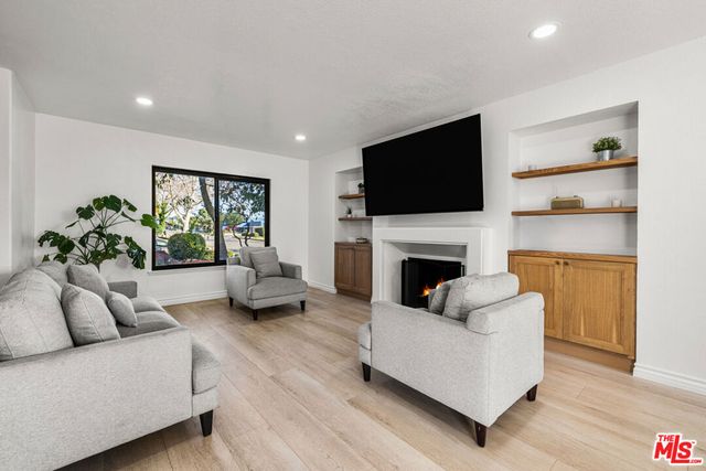 2313 Rynerson Court, Simi Valley, CA 93065