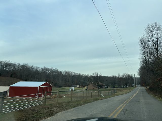 769 Preston Baggett Rd, Cumberland City, TN 37050