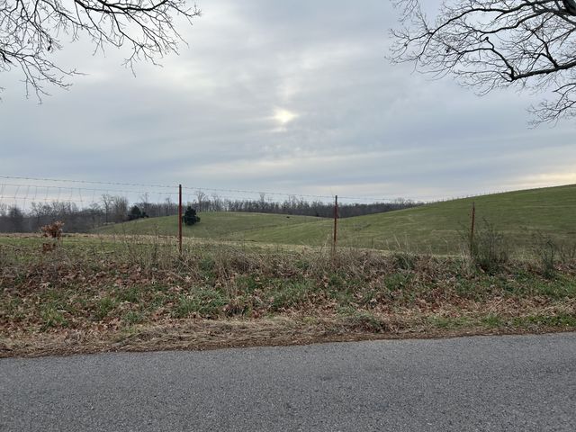 769 Preston Baggett Rd, Cumberland City, TN 37050