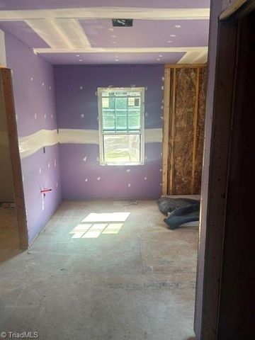 721 N Fayetteville Street, Liberty, NC 27298