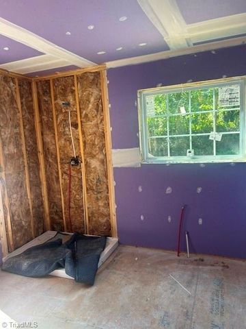721 N Fayetteville Street, Liberty, NC 27298