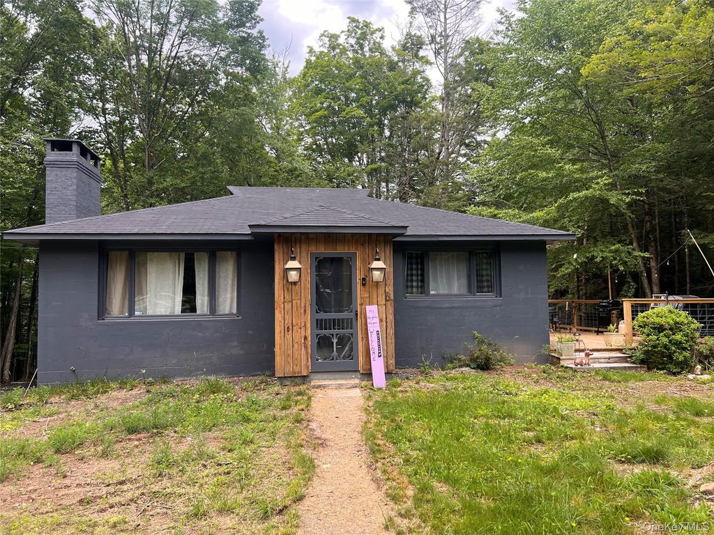 2446 Ulster Heights Road, Woodbourne, NY 12788