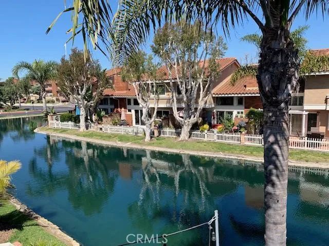 7885 Moonmist, Huntington Beach, CA 92648