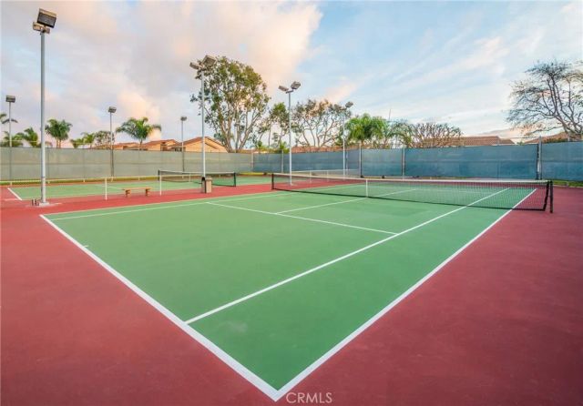 7885 Moonmist, Huntington Beach, CA 92648