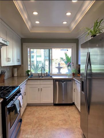 7885 Moonmist, Huntington Beach, CA 92648