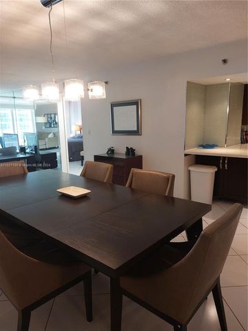 2401 Collins Ave 1107, Miami Beach, FL 33140