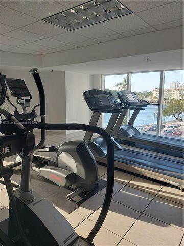 2401 Collins Ave 1107, Miami Beach, FL 33140