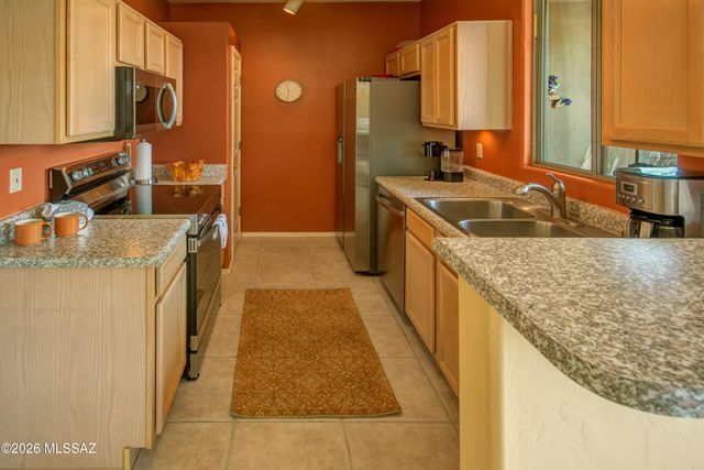 3697 S Paseo De Los Nardos, Green Valley, AZ 85614