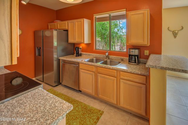 3697 S Paseo De Los Nardos, Green Valley, AZ 85614