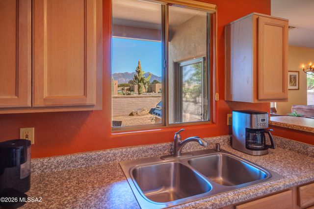 3697 S Paseo De Los Nardos, Green Valley, AZ 85614