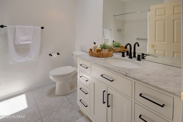 3697 S Paseo De Los Nardos, Green Valley, AZ 85614