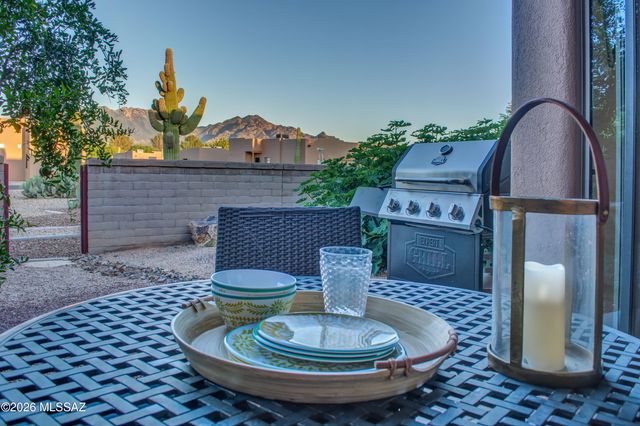 3697 S Paseo De Los Nardos, Green Valley, AZ 85614