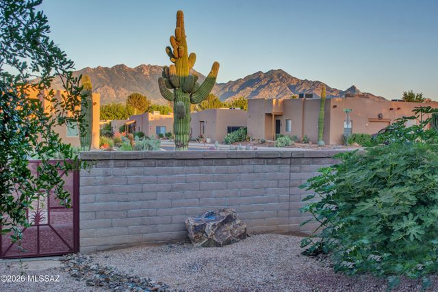 3697 S Paseo De Los Nardos, Green Valley, AZ 85614