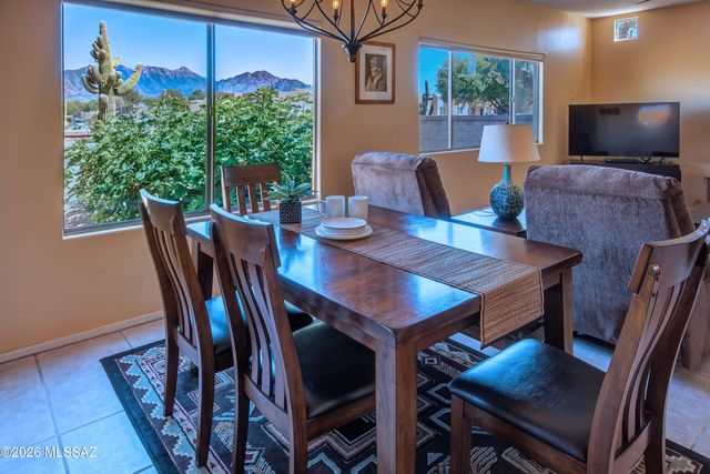 3697 S Paseo De Los Nardos, Green Valley, AZ 85614