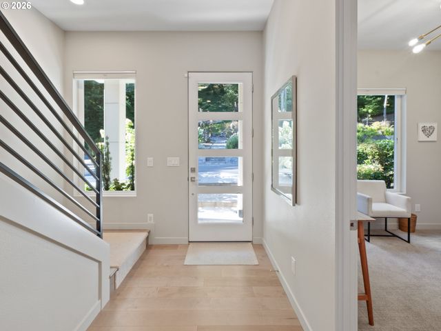 13344 BRIARWOOD Ln, Lake Oswego, OR 97034