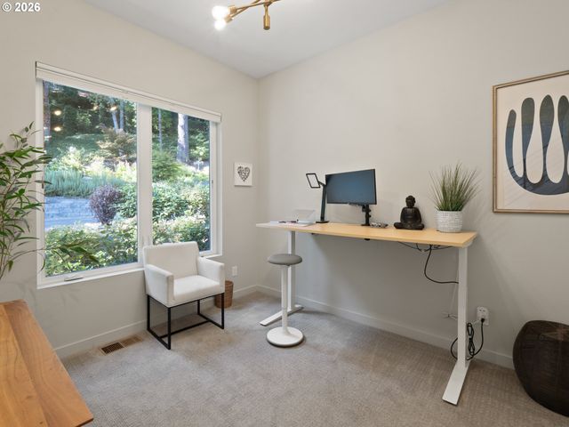 13344 BRIARWOOD Ln, Lake Oswego, OR 97034