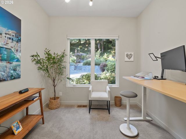 13344 BRIARWOOD Ln, Lake Oswego, OR 97034