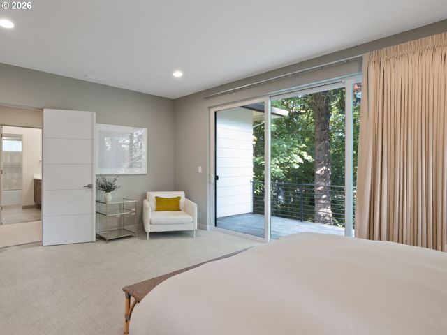 13344 BRIARWOOD Ln, Lake Oswego, OR 97034