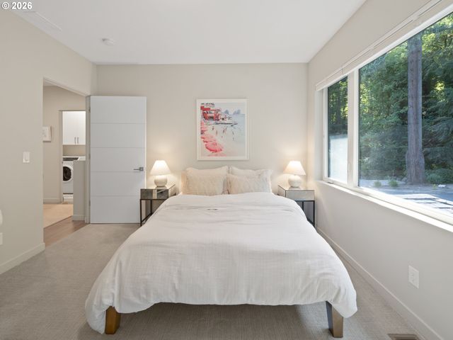 13344 BRIARWOOD Ln, Lake Oswego, OR 97034