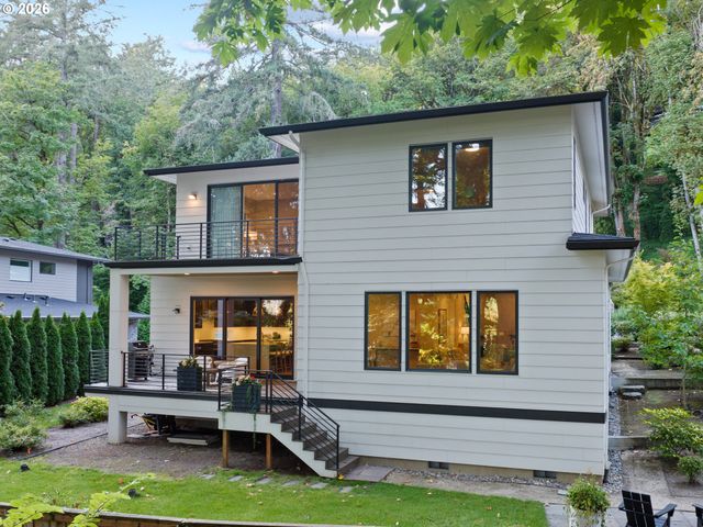 13344 BRIARWOOD Ln, Lake Oswego, OR 97034