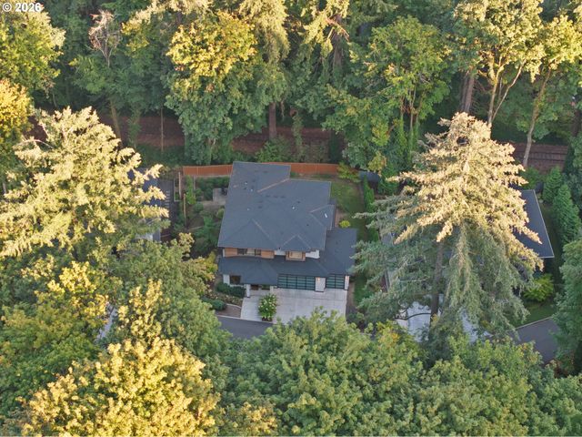 13344 BRIARWOOD Ln, Lake Oswego, OR 97034
