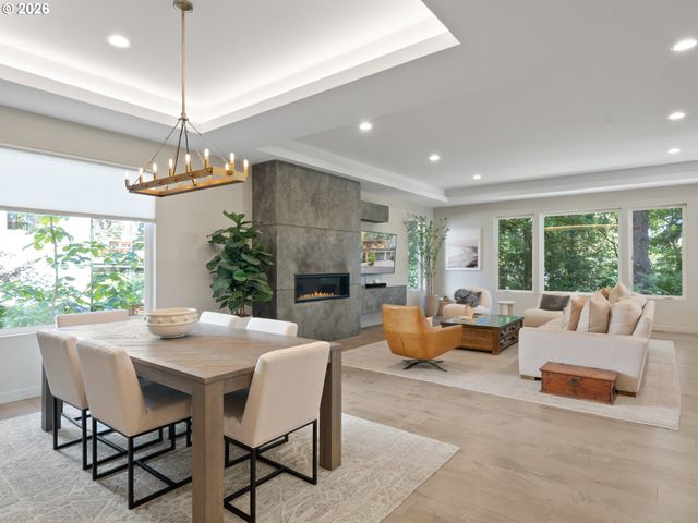 13344 BRIARWOOD Ln, Lake Oswego, OR 97034