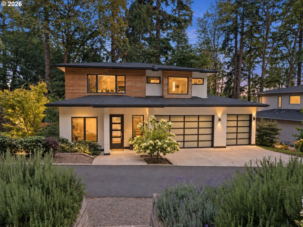 13344 BRIARWOOD Ln, Lake Oswego, OR 97034