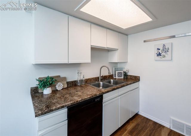 2370 Lexington Village Lane, Colorado Springs, CO 80916